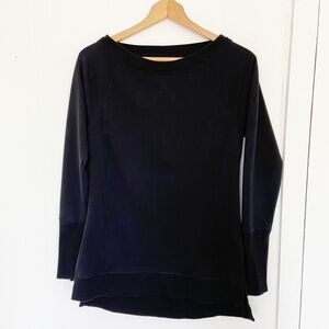 Lucy activewear black sweatshirt long length split side small‎